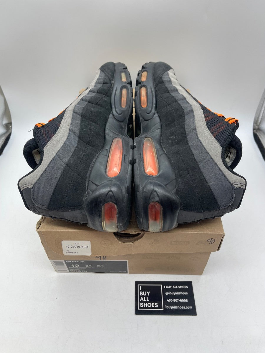Nike Air Max 95 'Black' 12 (Moderately Worn Pre-Owned) - Image 6