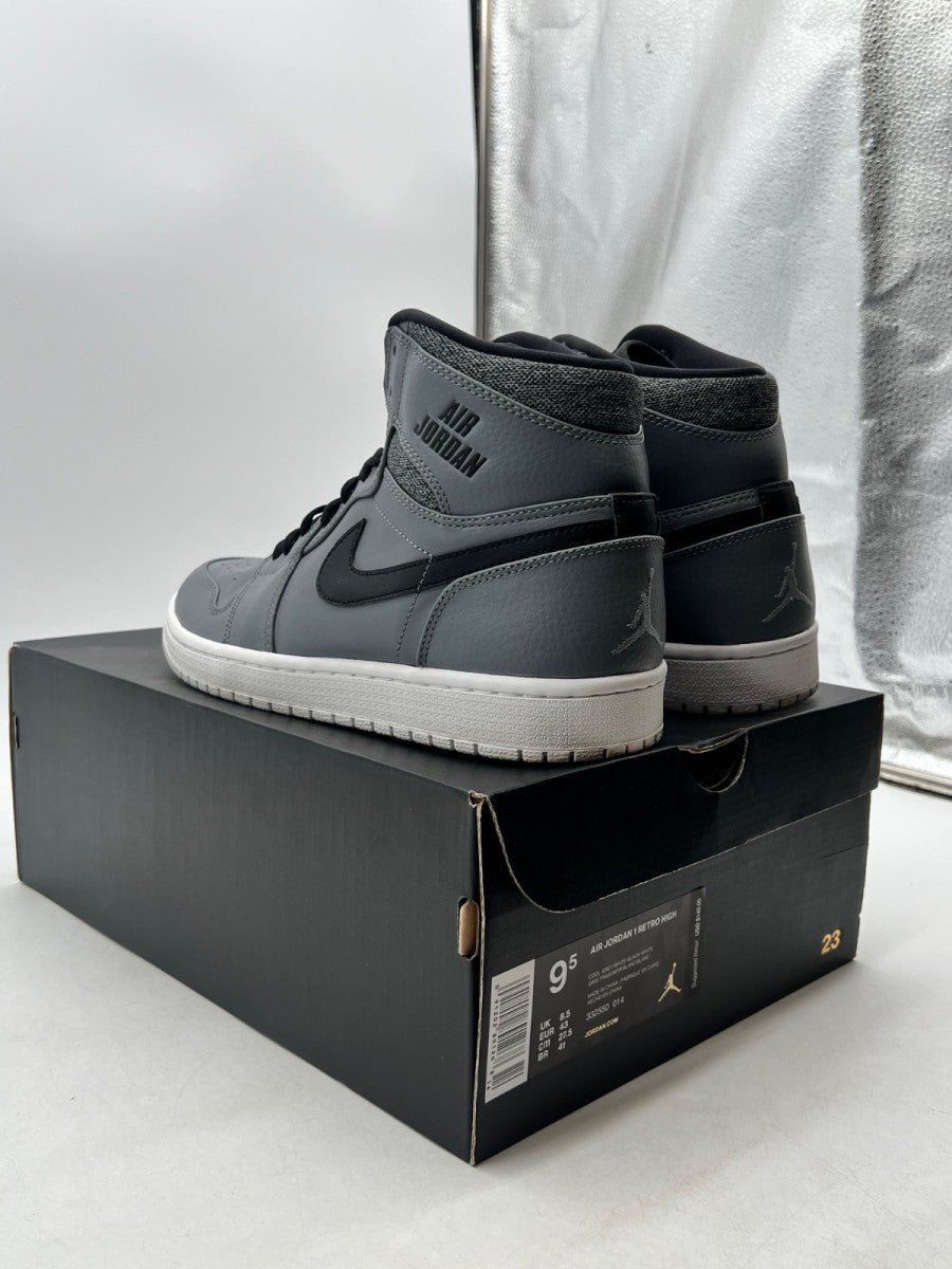 Jordan 1 Retro Rare Air Patch 9.5 (Moderately Worn Pre-Owned)JordanBlack/Gym Red-Black-White - Image 4