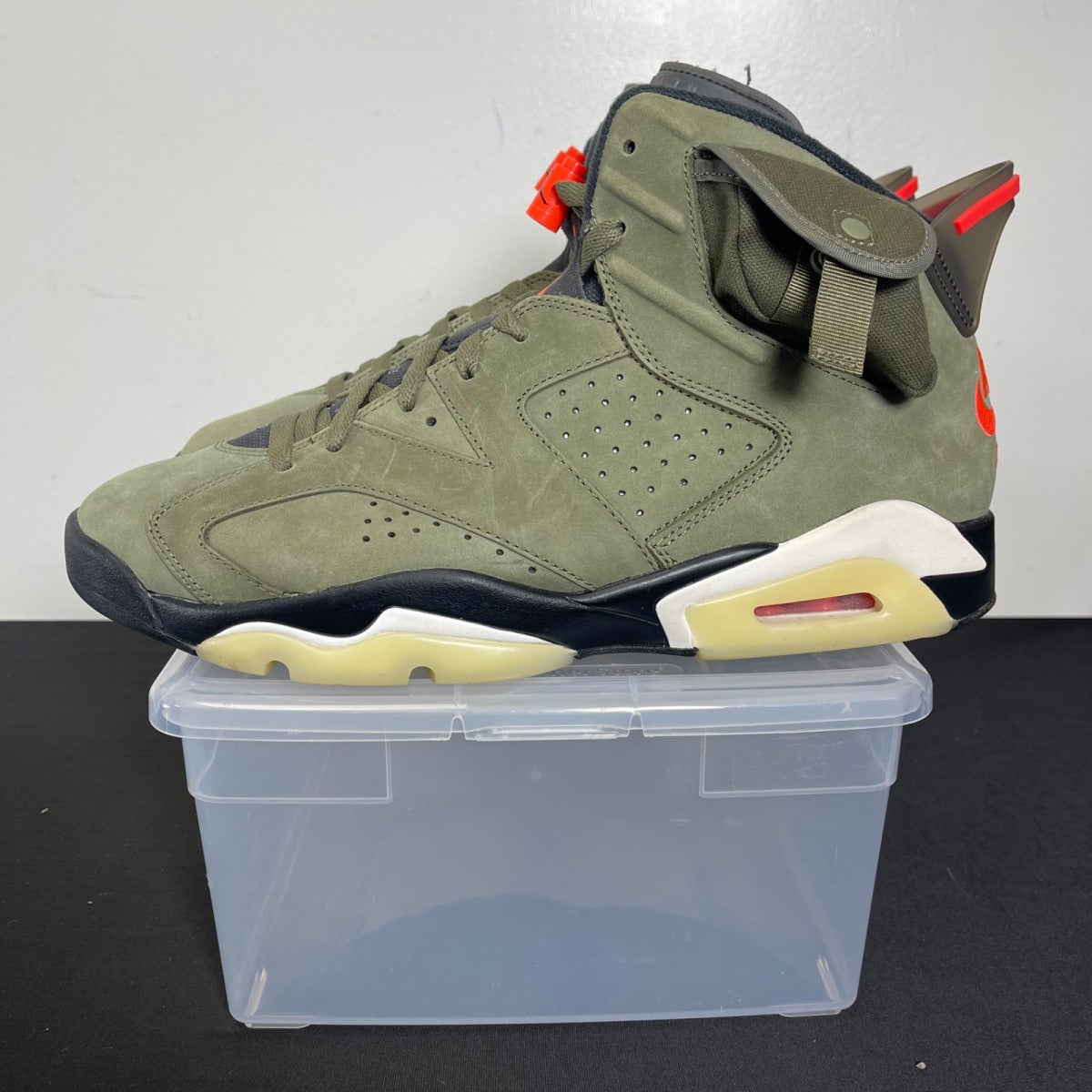 Jordan 6 Retro Travis Scott 13 (Moderately Worn Pre-Owned)JordanMedium Olive/Black-Sail-University Red - Image 3