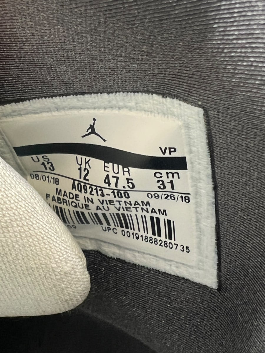 Jordan 19 Retro White Flint Grey 13 (Moderately Worn Pre-Owned)JordanWhite/Chrome-Flint Grey - Image 6
