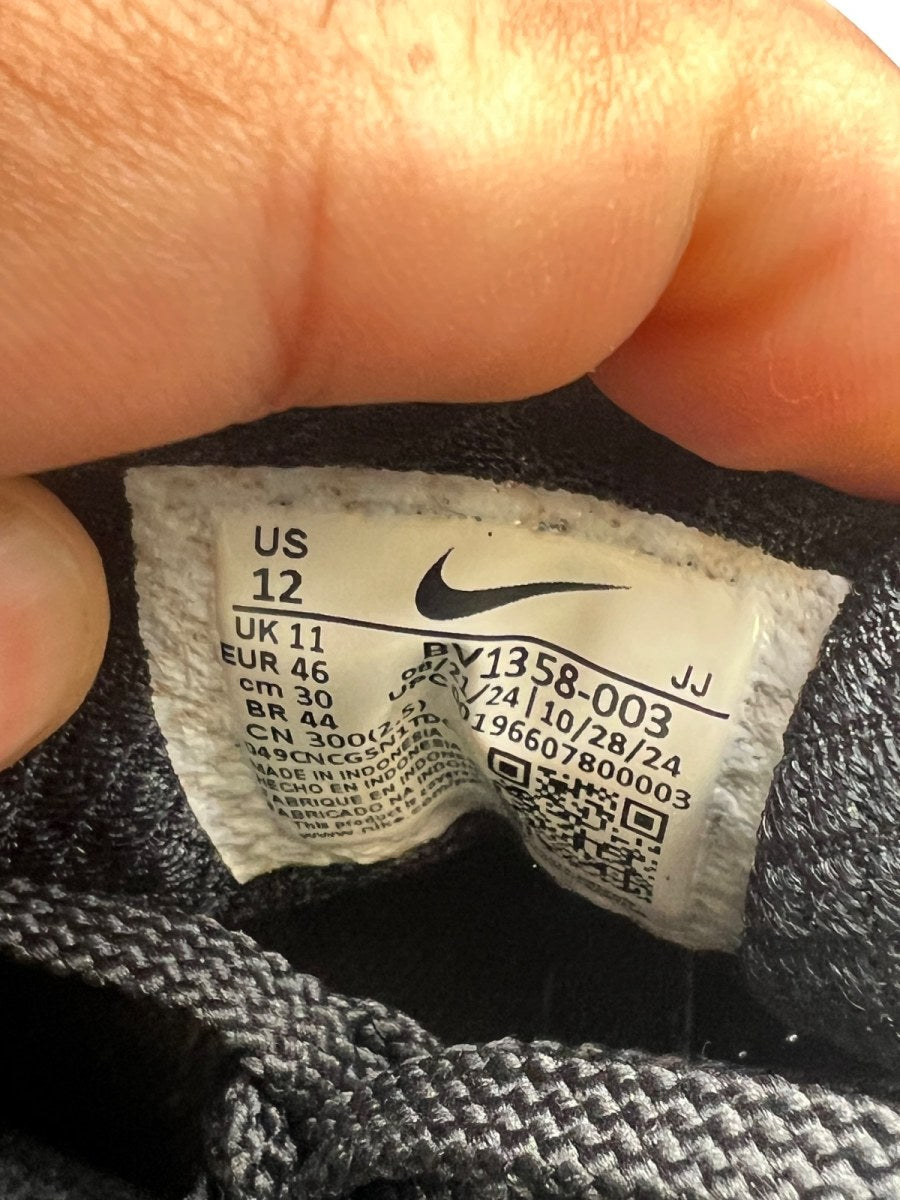 Nike Zoom Vomero 5 Triple Black 12 (Lightly Worn Pre-Owned) - Image 9
