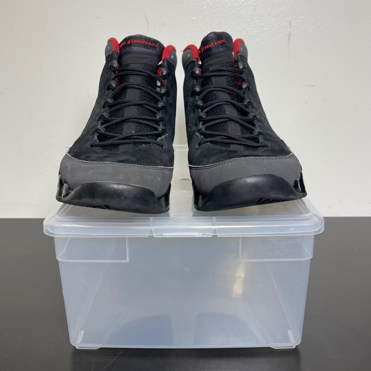 Jordan 9 Retro Charcoal 10 (Moderately Worn Pre-Owned)JordanBlack/Dark Charcoal-True Red - Image 2