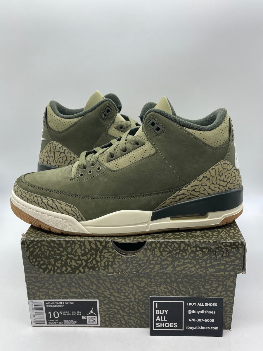 Jordan 3 Retro Family Affair 10.5 (Moderately Worn Pre-Owned) - Image 1