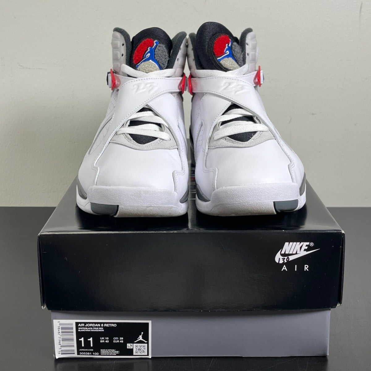 Jordan 8 Retro White True Red (2025) 11 (Moderately Worn Pre-Owned)JordanWhite/Black/True Red - Image 2