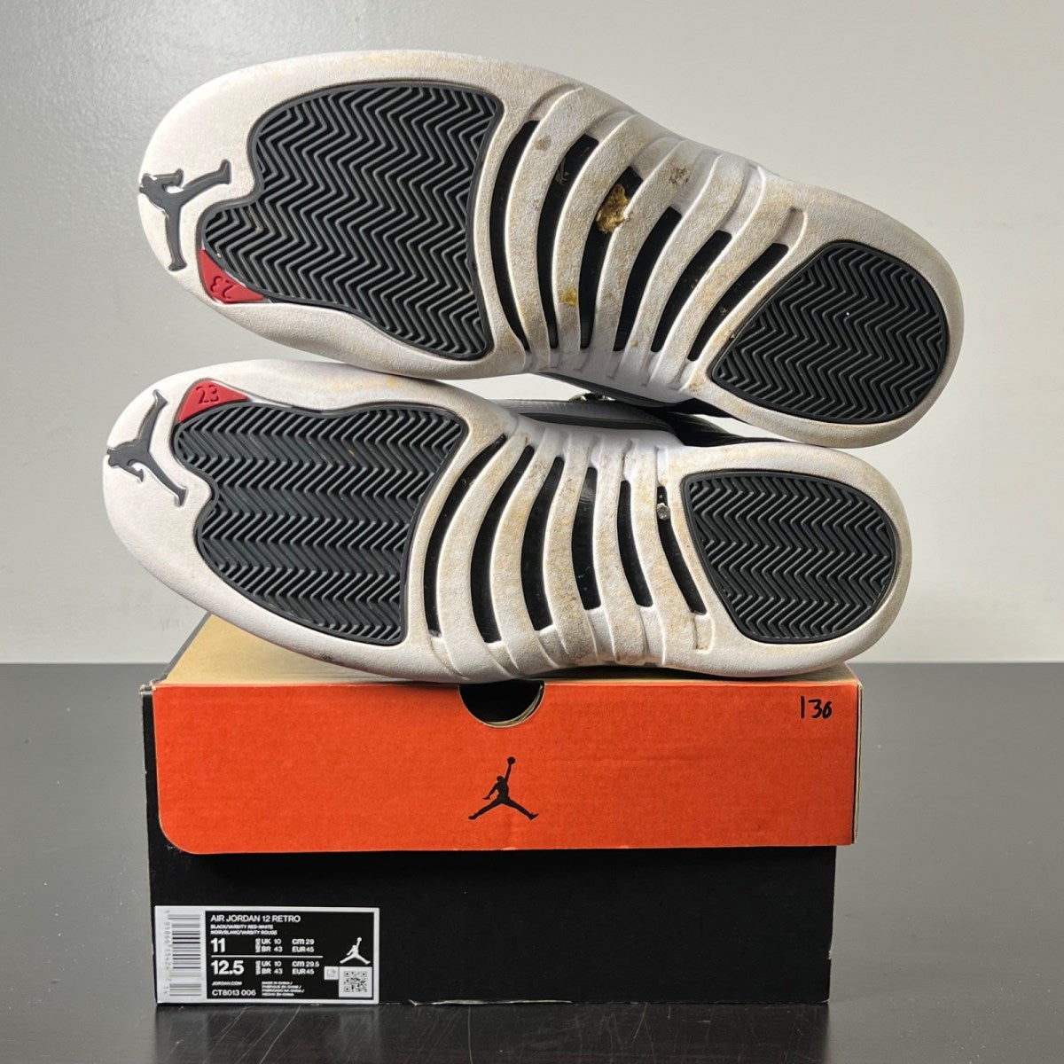 Jordan 12 Retro Playoffs (2022) 11 (Moderately Worn Pre-Owned)JordanBlack/Varsity Red-White - Image 6