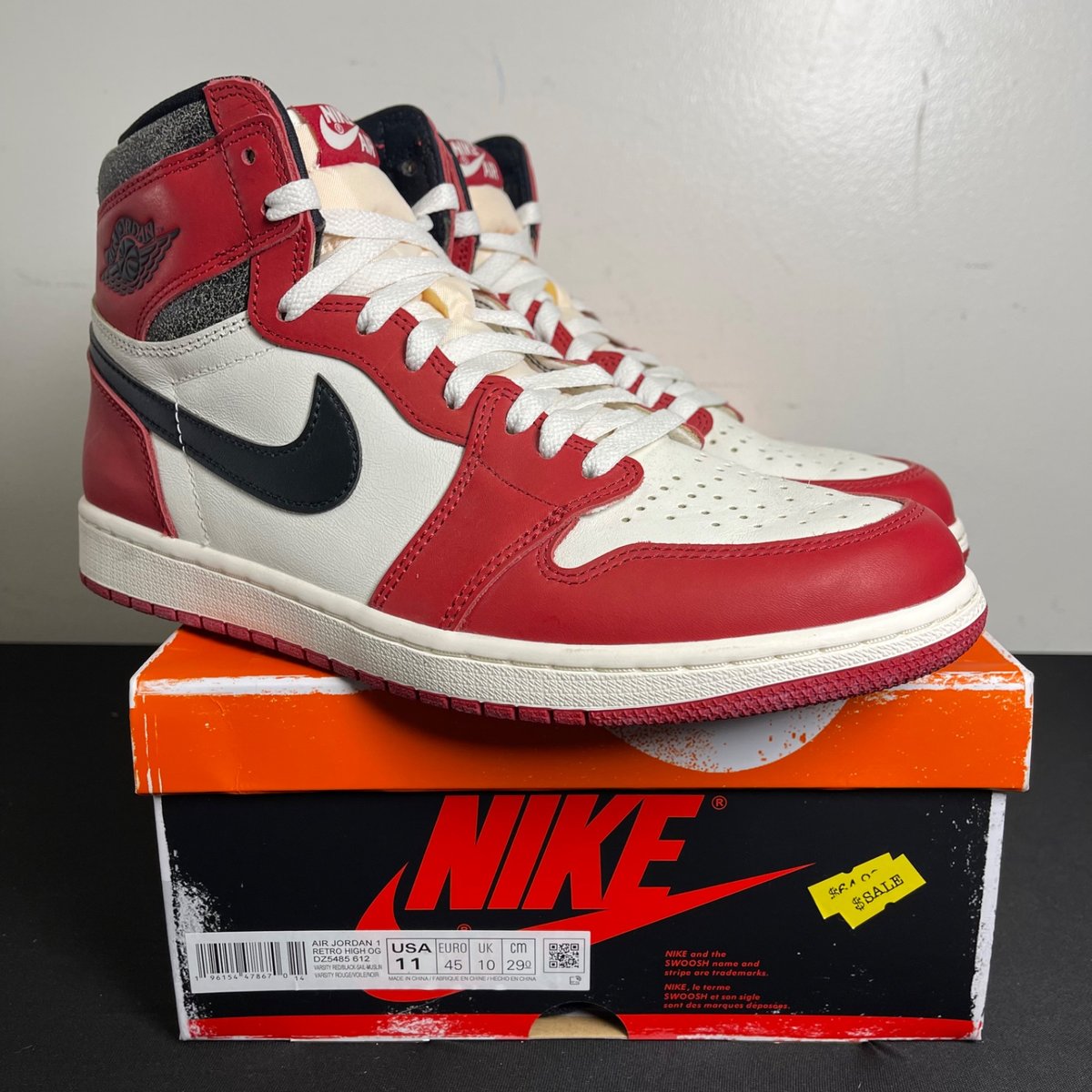 Jordan 1 Retro High OG Chicago Lost and Found (Size 11) - aux