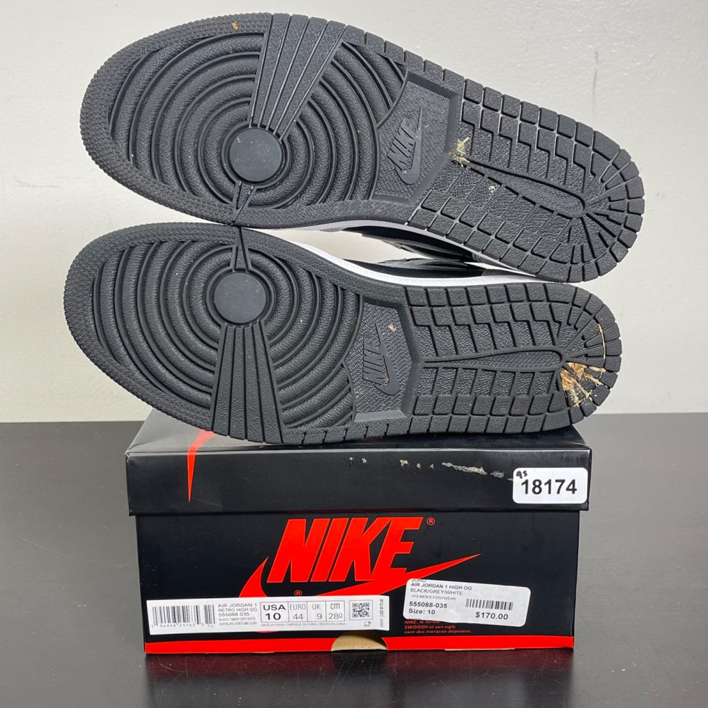 Jordan 1 Retro High Shadow 2.0 10 (Moderately Worn Pre-Owned)JordanBlack/White-Light Smoke Grey - Image 5