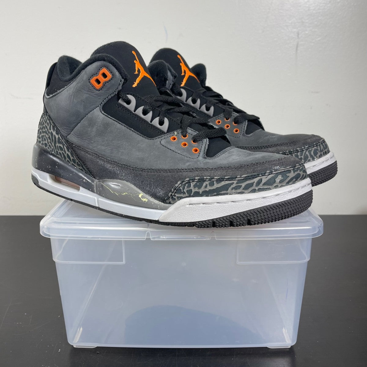 Jordan 3 Retro Fear Pack (2013) 10 (Moderately Worn Pre-Owned)JordanNight Stadium/Total Orange-Black - Image 1