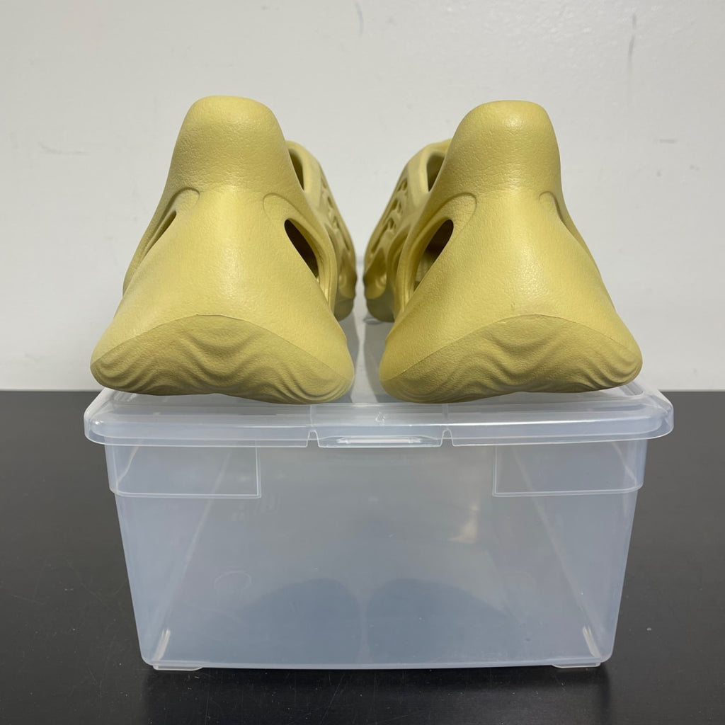 adidas Yeezy Foam RNNR Sulfur 14 (Moderately Worn Pre-Owned)adidasSulfur/Sulfur/Sulfur - Image 4