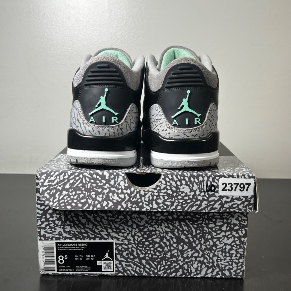 Jordan 3 Retro Green Glow 8.5 (Moderately Worn Pre-Owned)JordanBlack/Green Glow/Wolf Grey/White - Image 5