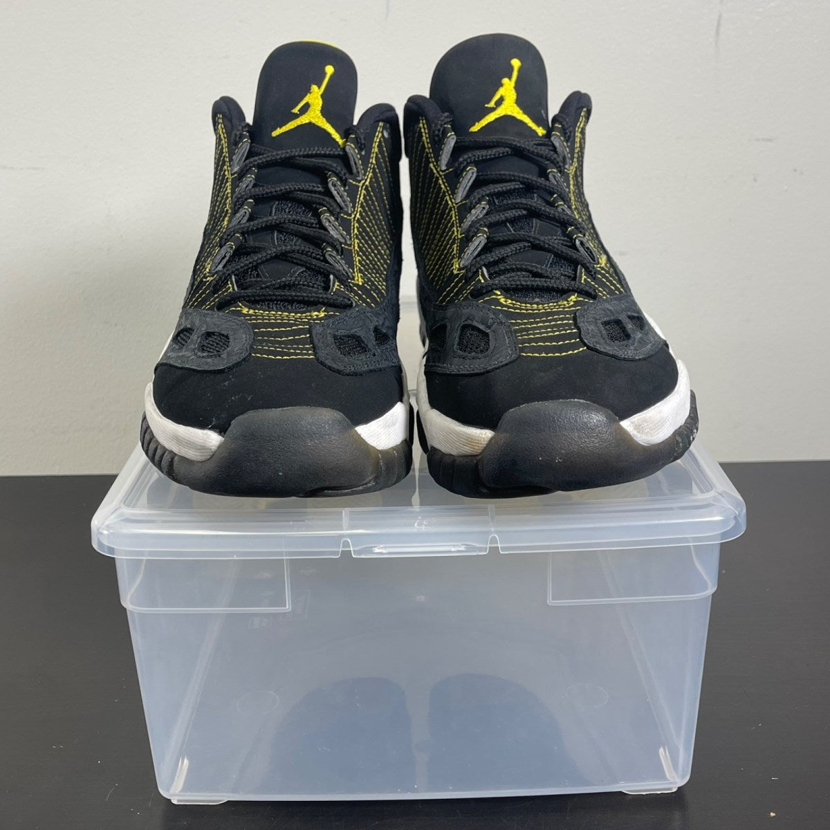 Jordan 11 Retro Low IE Black Zest 13 (Moderately Worn Pre-Owned)JordanBlack/Zest-White - Image 2