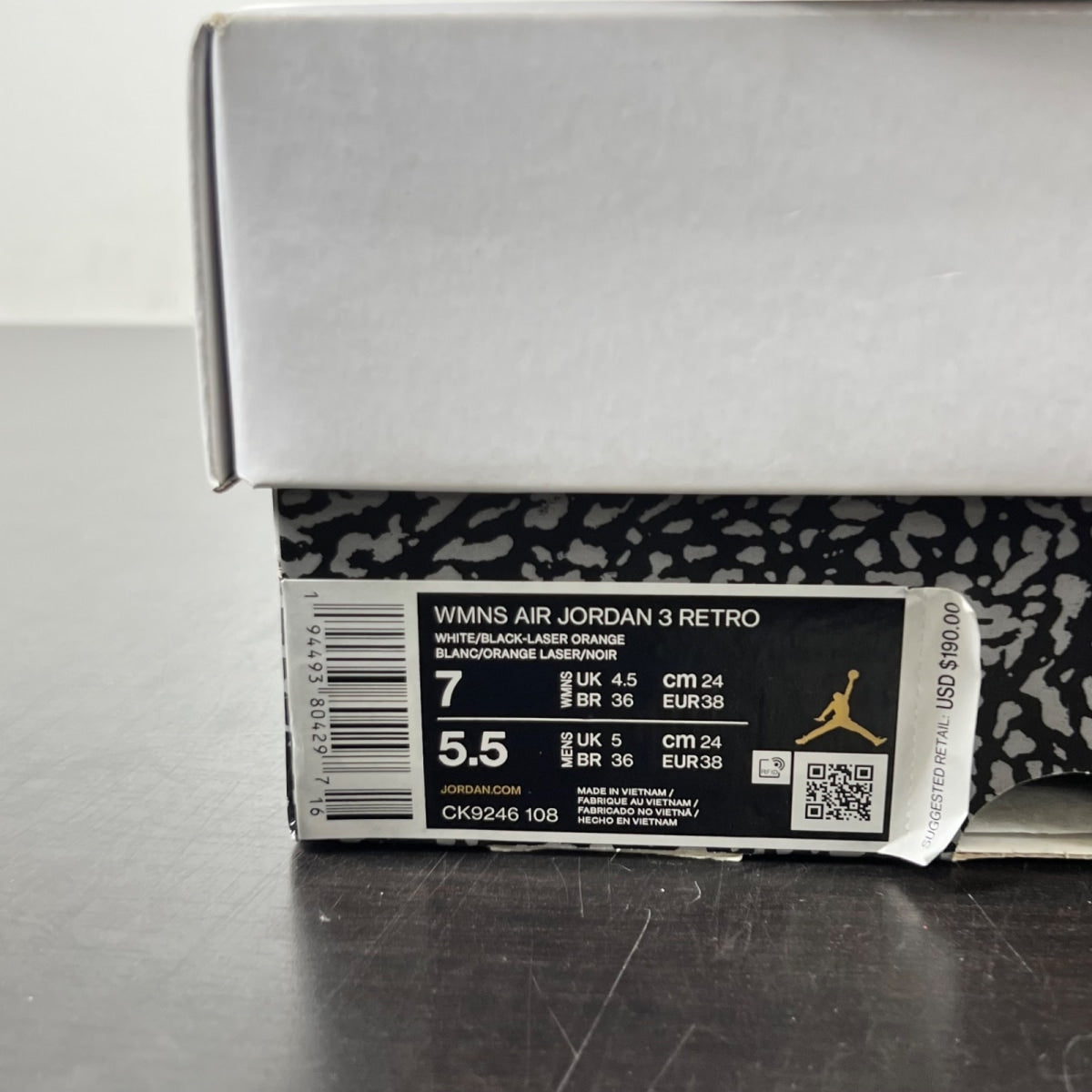 Jordan 3 Retro Laser Orange (Women's) 7W (Lightly Worn Pre-Owned)JordanWhite/Laser Orange-Cement Grey-Black - Image 6