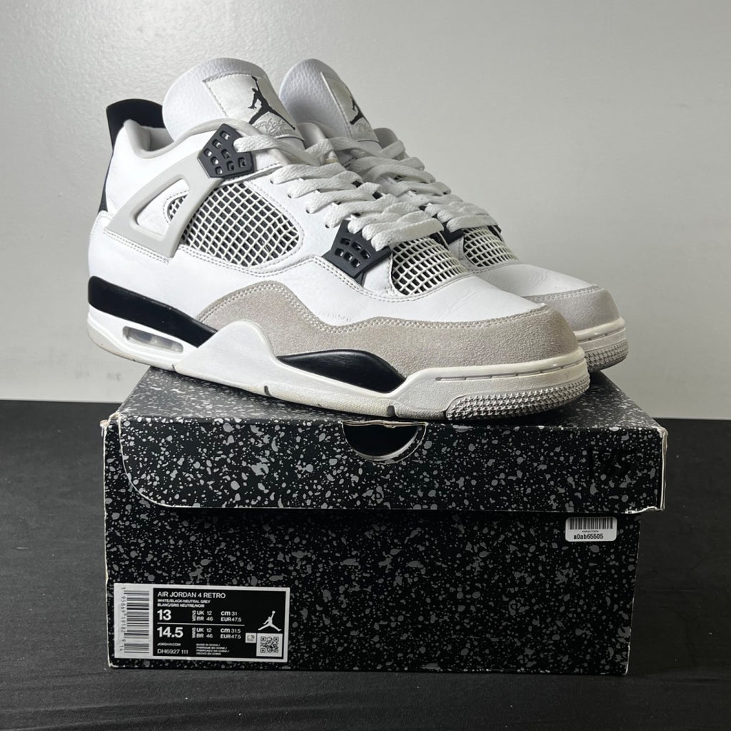 Jordan 4 Retro Military Black 13 (Lightly Worn Pre-Owned)JordanWhite/Black-Neutral Grey - Image 1