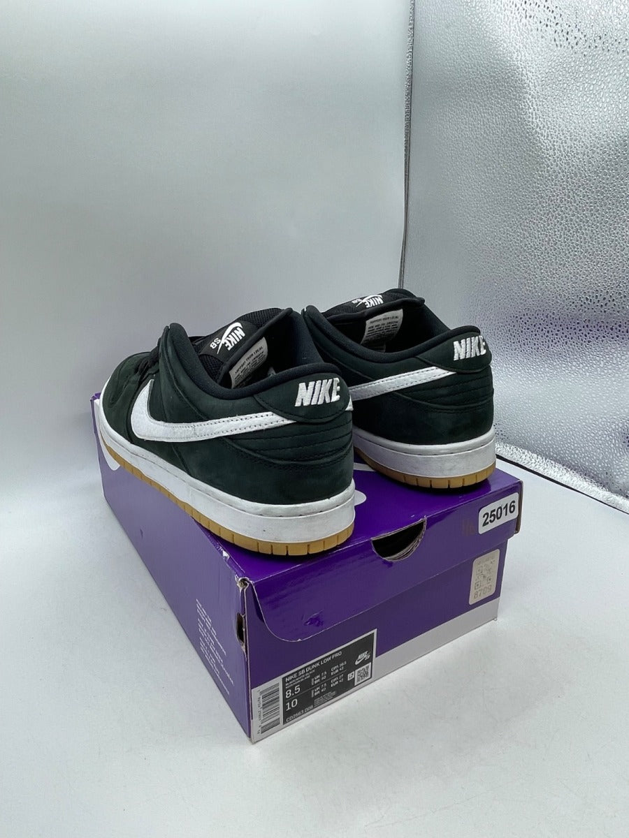 Nike SB Dunk Low Pro Black Gum 8.5 (Moderately Worn Pre-Owned)NikeBlack/White/Black/Gum Light Brown - Image 4
