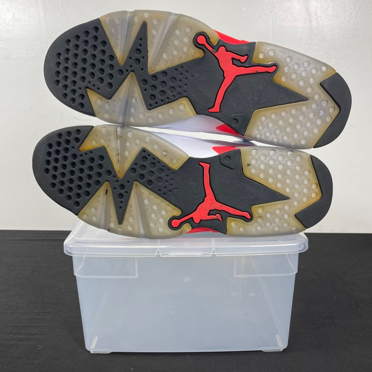 Jordan 6 Retro Infrared White (2014) 10.5 (Moderately Worn Pre-Owned)JordanWhite/Infrared - Image 5