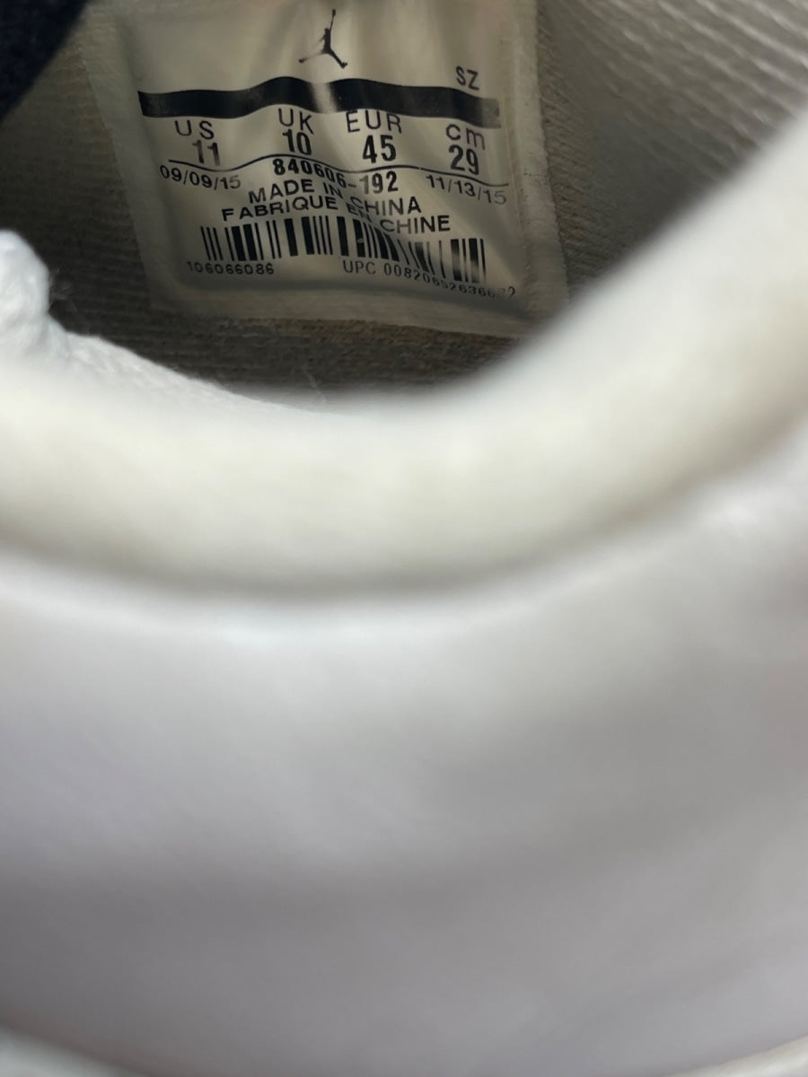 Jordan 4 Retro White Cement (2016) 11 (Moderately Worn Pre-Owned)JordanWhite/Fire Red-Black-Tech Grey - Image 8