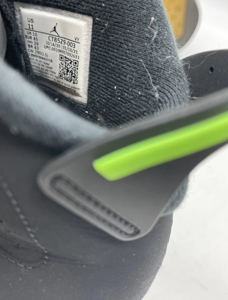Jordan 6 Retro Electric Green 11 (Moderately Worn Pre-Owned)JordanBlack/Electric Green - Image 6