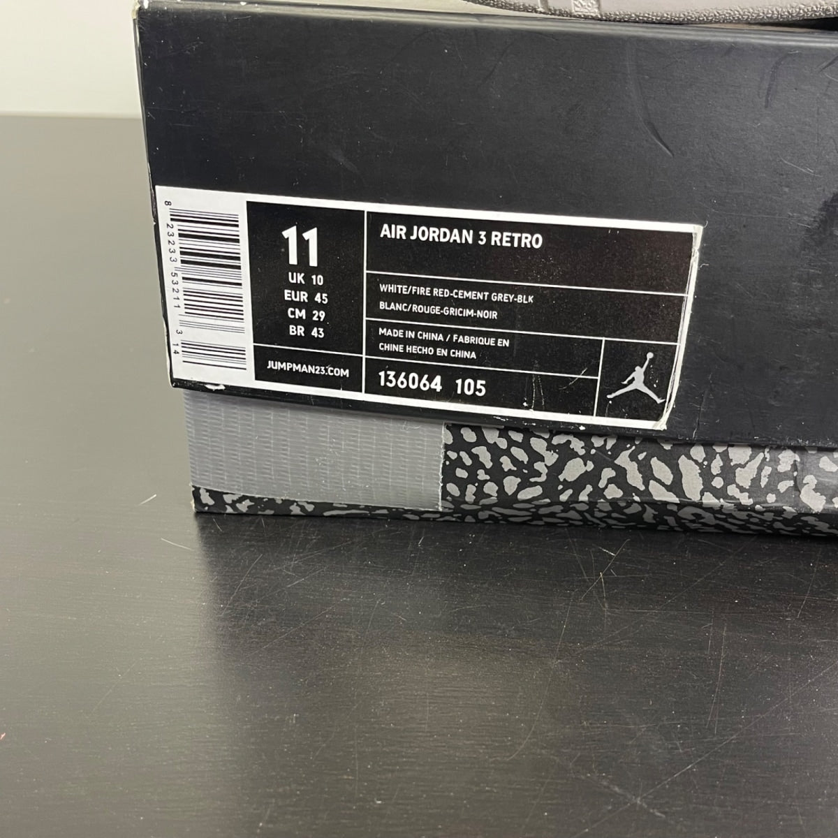 Jordan 3 Retro White Cement (2011) 11 (Moderately Worn Pre-Owned)JordanWhite/Cement Grey-Fire Red - Image 7