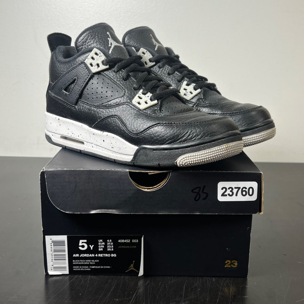 Jordan 4 Retro Oreo (2015) (GS) 5Y (Moderately Worn Pre-Owned)JordanBlack/Tech Grey-White - Image 1