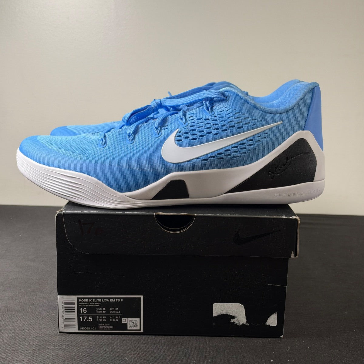 Nike Kobe 9 Elite Low EM Protro TB University Blue White (Size 16) - Image 3
