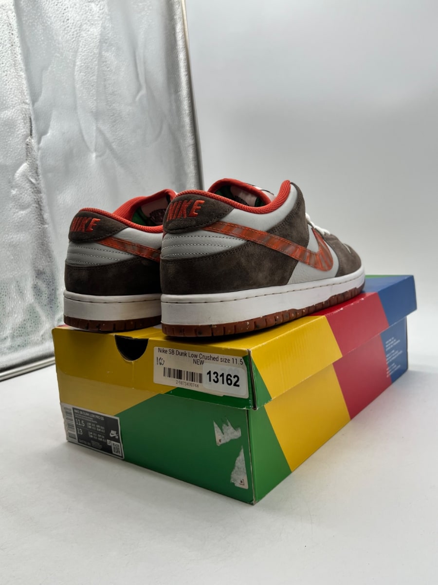 Nike SB Dunk Low Crushed D.C. 11.5 (Moderately Worn Pre-Owned)NikeOlive Grey/Mantra Orange/Rattan - Image 5