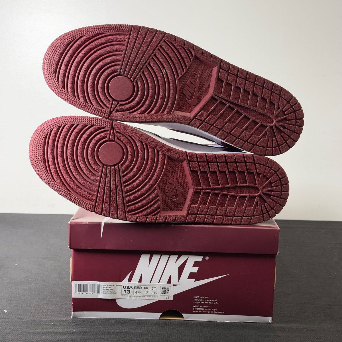 Jordan 1 Retro High OG Artisanal Team Red (Size 13) - aux