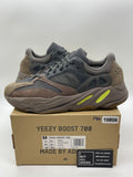 adidas Yeezy Boost 700 Mauve 11 (Moderately Worn Pre-Owned) - Image 1