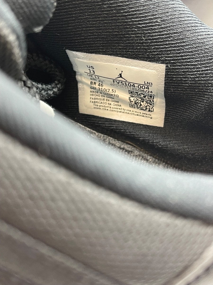 Jordan 11 Retro Low Space Jam 13 (Moderately Worn Pre-Owned)JordanBlack/Varsity Royal/White - Image 8