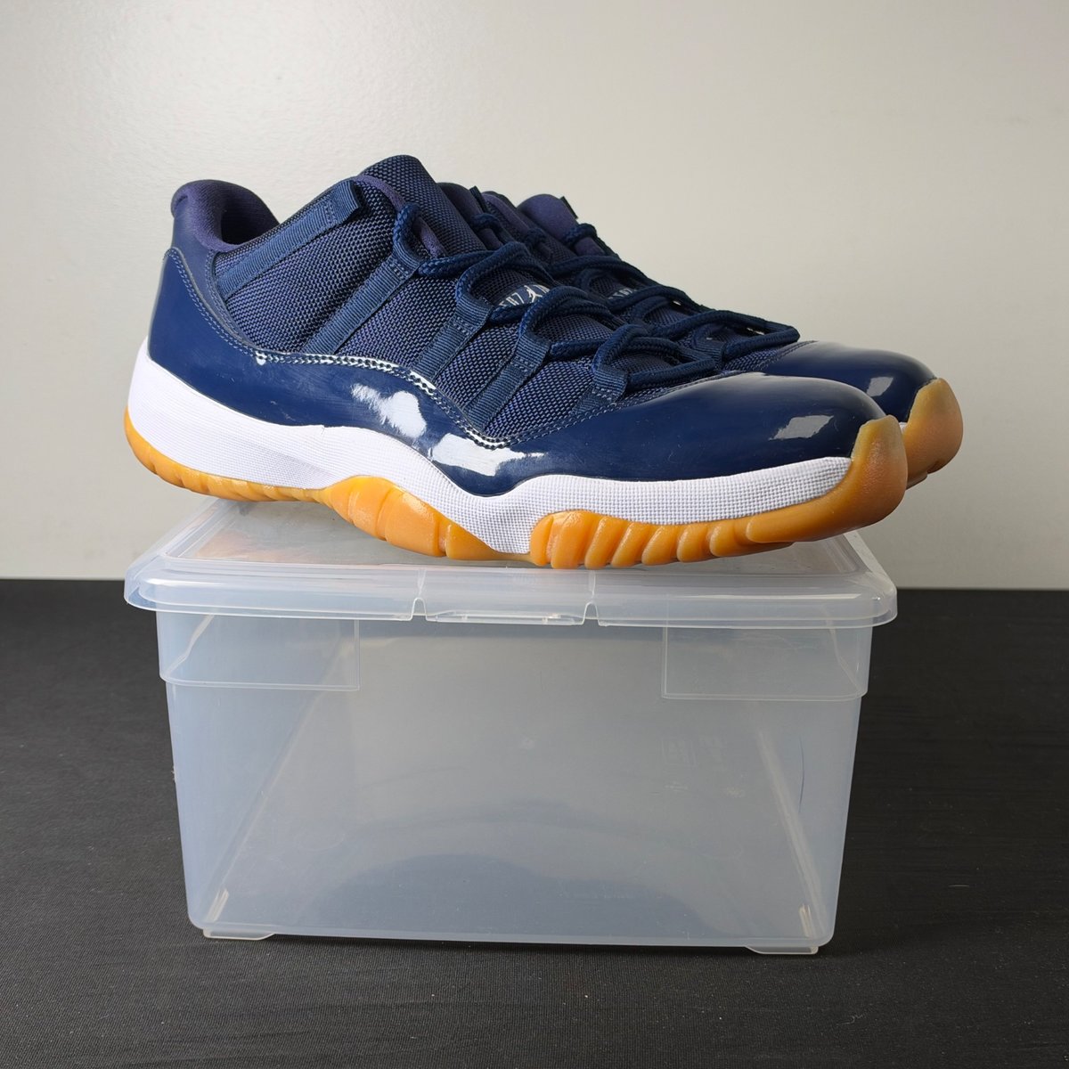 Jordan 11 Retro Low Midnight Navy (Size 12) - aux