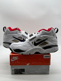 Nike Air Diamond Turf Proto '92 Atlanta Falcons 13 (Lightly Worn Pre-Owned)NikeWhite/University Red/Metallic Gold/Black - Image 1