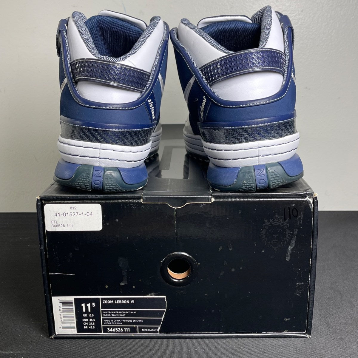 Nike LeBron 6 Yankees (Size 11.5) - Image 4