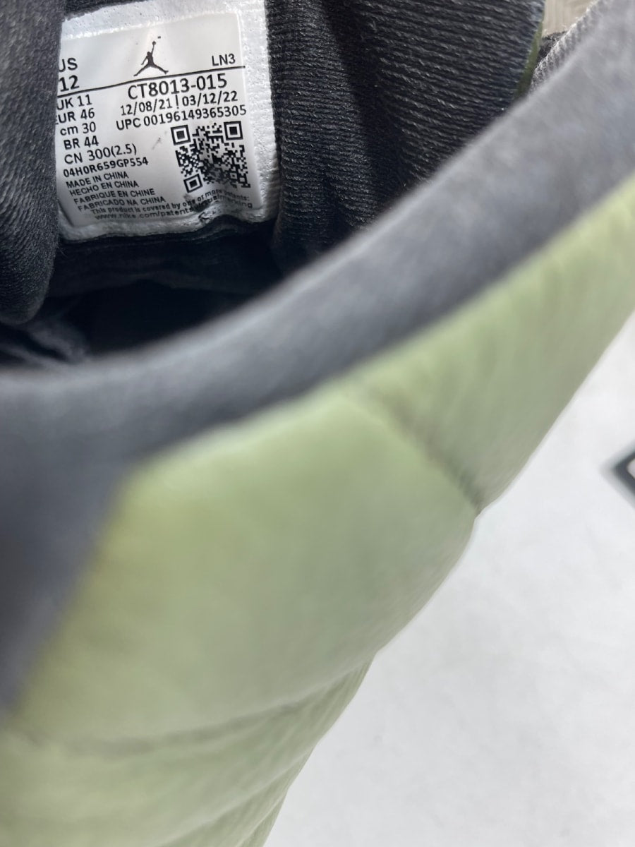 Jordan 12 Retro Stealth 12 (Heavily Worn Pre-Owned) - Image 8