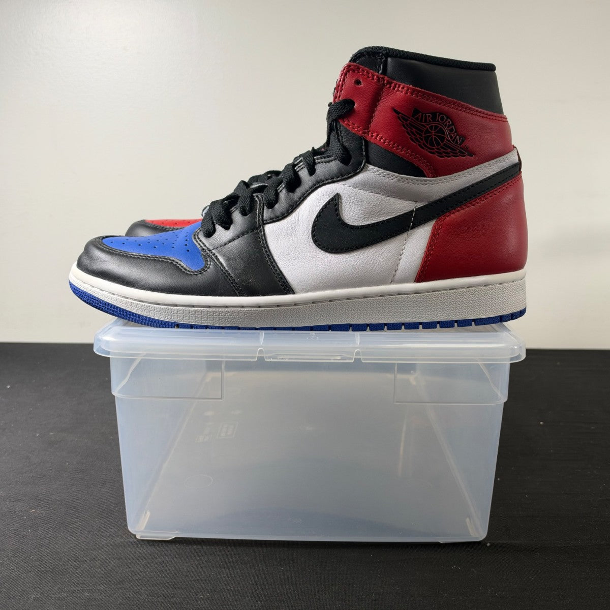 Jordan 1 Retro Top 3 (Size 10) - Image 3