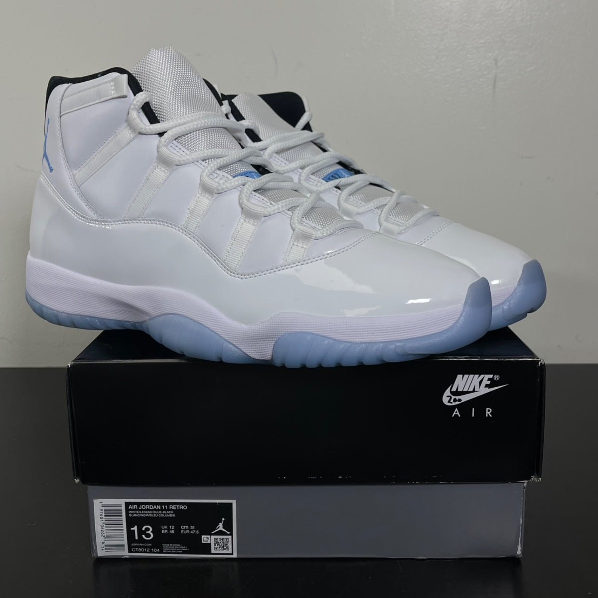 Jordan 11 Retro Legend Blue (2024) 13 (Moderately Worn Pre-Owned)JordanWhite/Legend Blue/Black - Image 1
