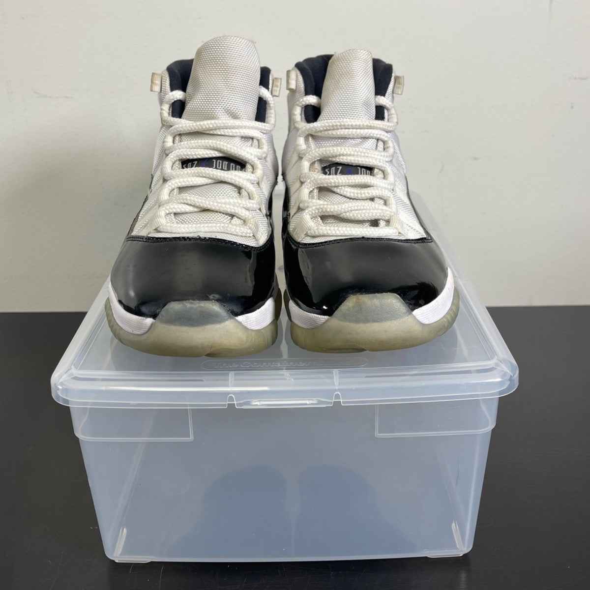 Jordan 11 Retro Concord (2018) 8 (Moderately Worn Pre-Owned)JordanWhite/Black-Concord - Image 2