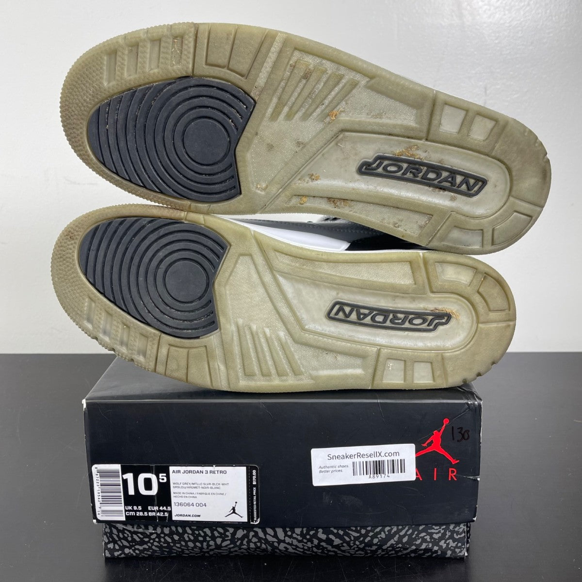 Jordan 3 Retro Wolf Grey 10.5 (Moderately Worn Pre-Owned)JordanWolf Grey/Metallic Silver/Black/White - Image 5