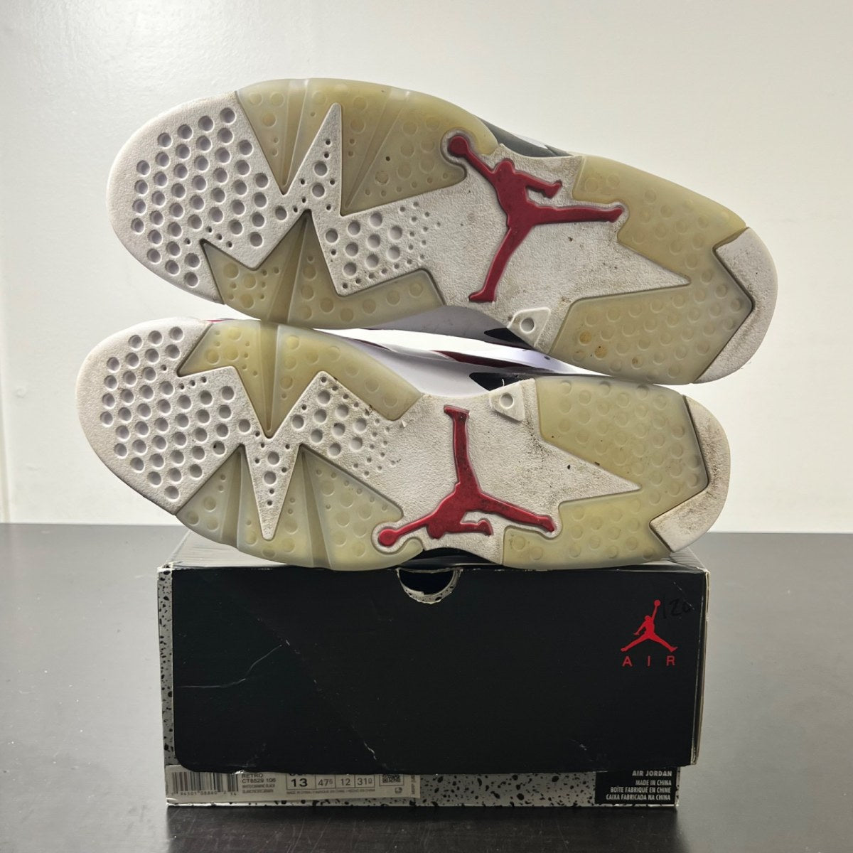 Jordan 6 Retro Carmine (2021) 13 (Moderately Worn Pre-Owned)JordanWhite/Black-Carmine - Image 5