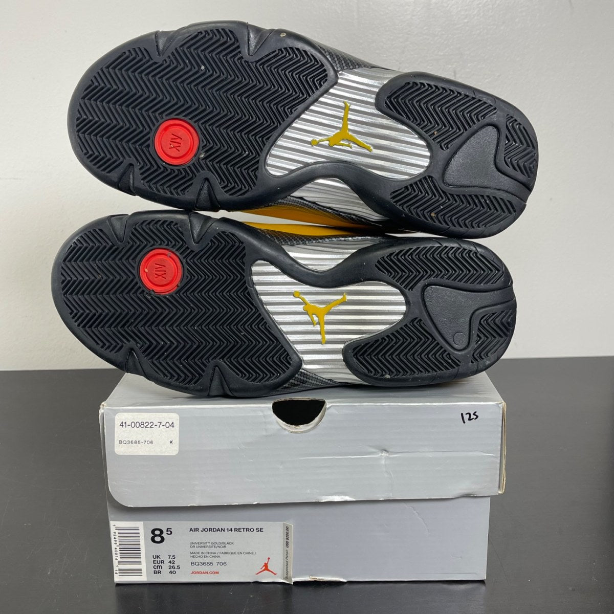 Jordan 14 Retro University Gold 8.5 (Moderately Worn Pre-Owned)JordanUniversity Gold/Black-University Red-Metallic Silver - Image 5