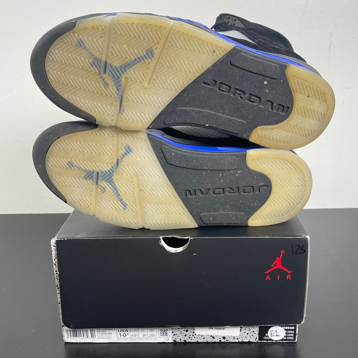 Jordan 5 Retro Racer Blue 10.5 (Moderately Worn Pre-Owned)JordanBlack/Racer Blue-Reflective Silver - Image 5