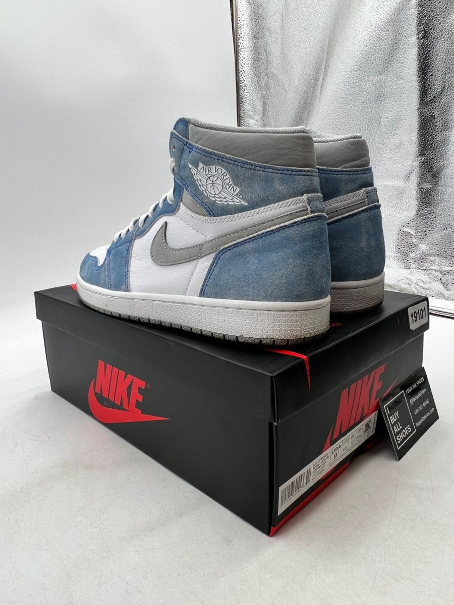 Jordan 1 Retro High OG Hyper Royal 9.5 (Lightly Worn Pre-Owned) - Image 4