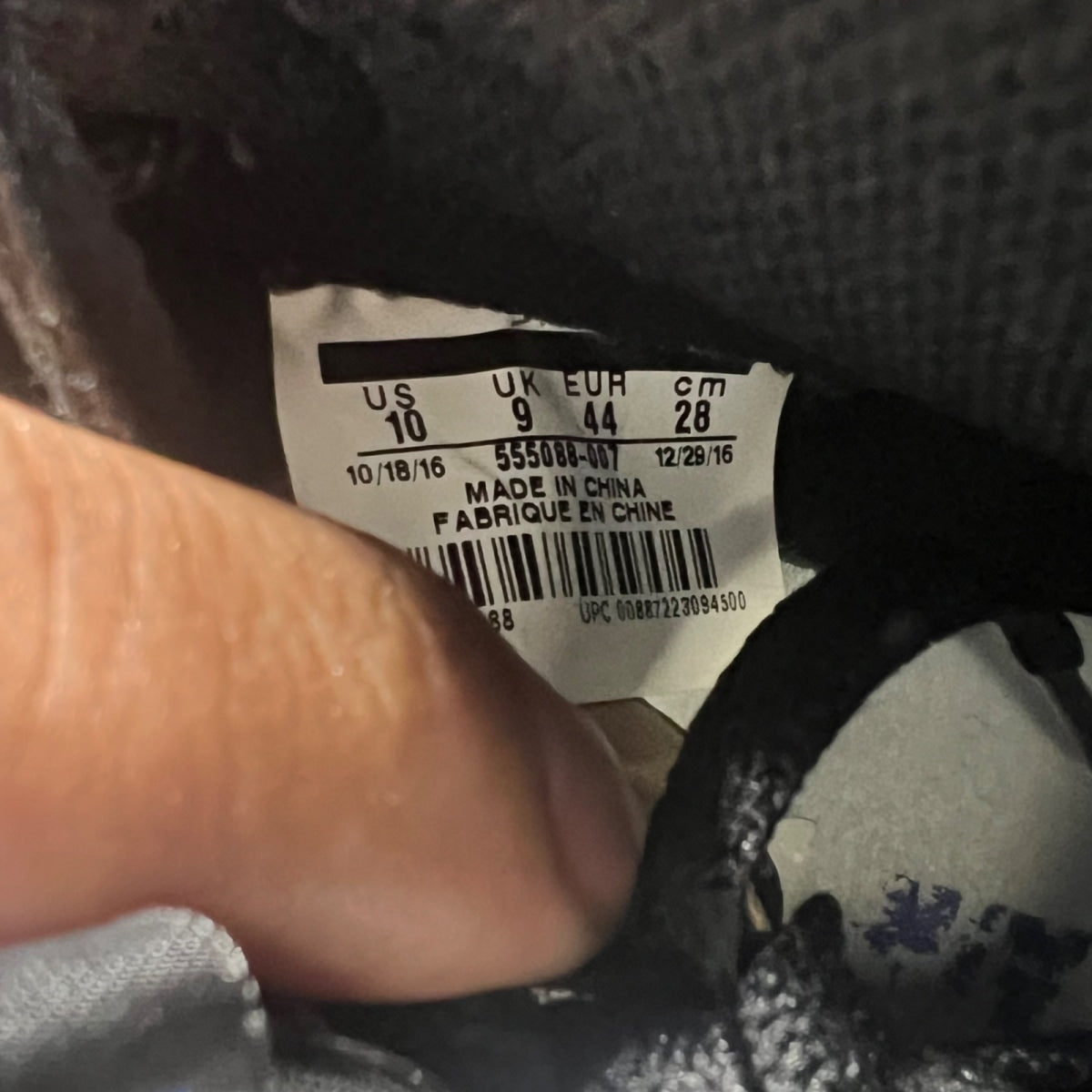 Jordan 1 Retro Royal (2017) 10 (Lightly Worn Pre-Owned)JordanBlack/Varsity Royal-White - Image 4