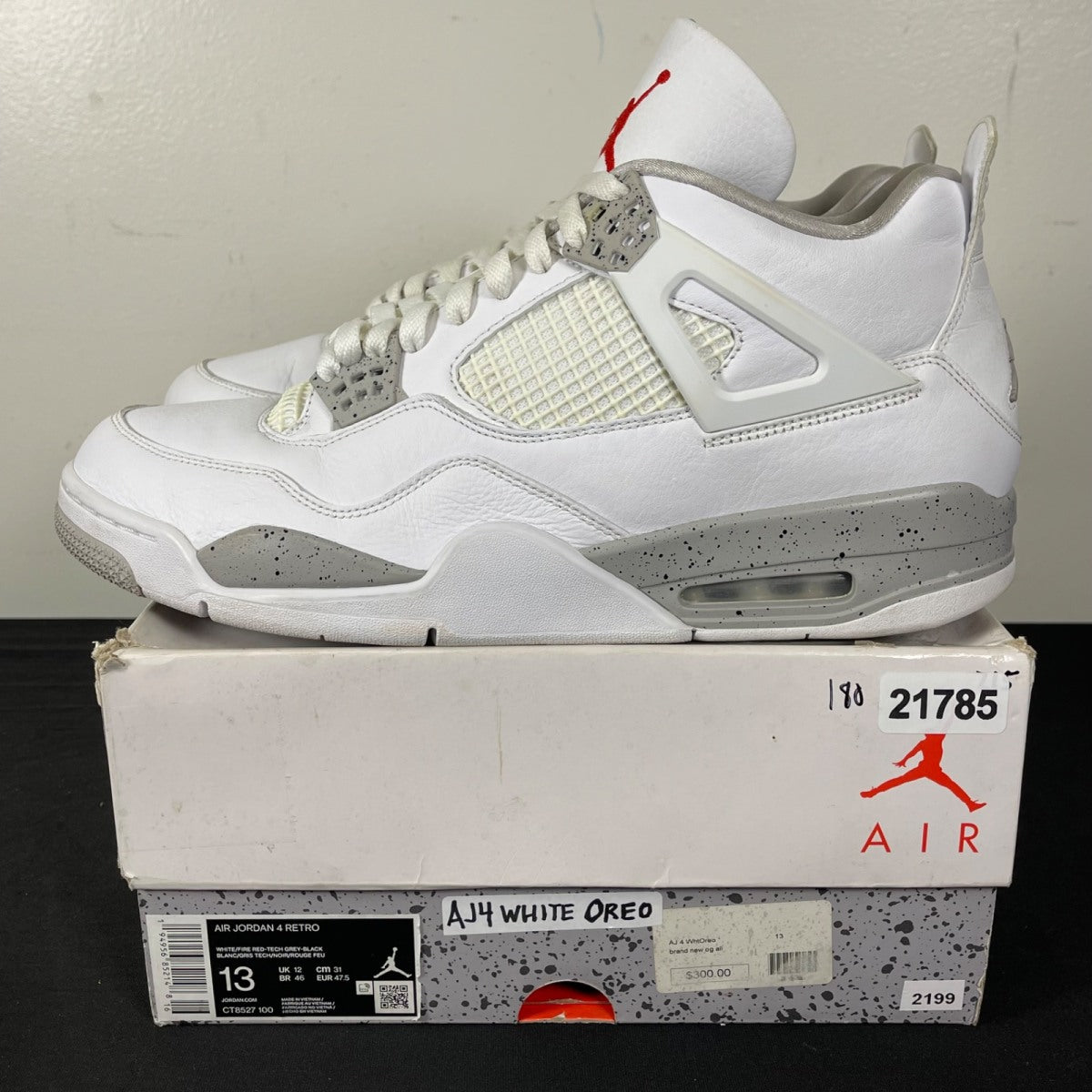Jordan 4 Retro White Oreo (2021) 13 (Moderately Worn Pre-Owned)JordanWhite/Tech Grey-Black-Fire Red - Image 3