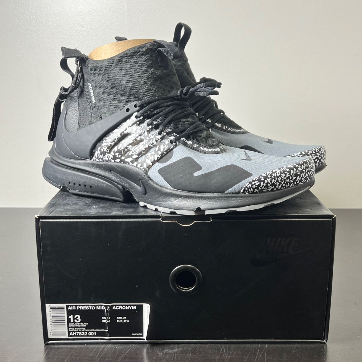 Nike Air Presto Mid Acronym Cool Grey 13 (Lightly Worn Pre-Owned)NikeCool Grey/Black - Image 1