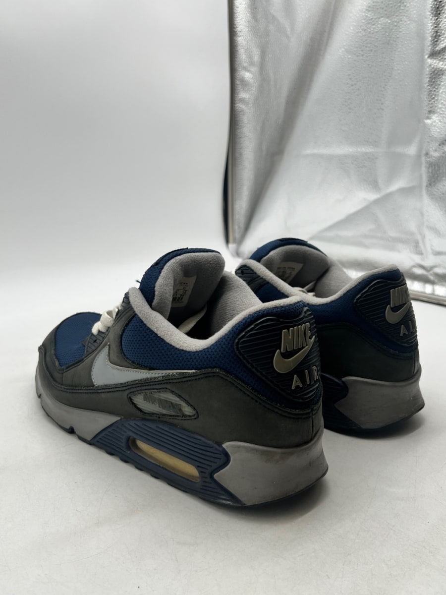 Nike Air Max 90 Leather 11 (Heavily Worn Pre-Owned) - Image 4