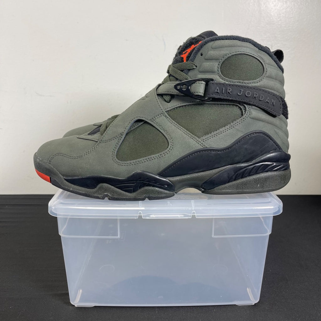Jordan 8 Retro Take Flight Undefeated 10 (Moderately Worn Pre-Owned)JordanSequoia/Black-Wolf Grey-Max Orange - Image 3