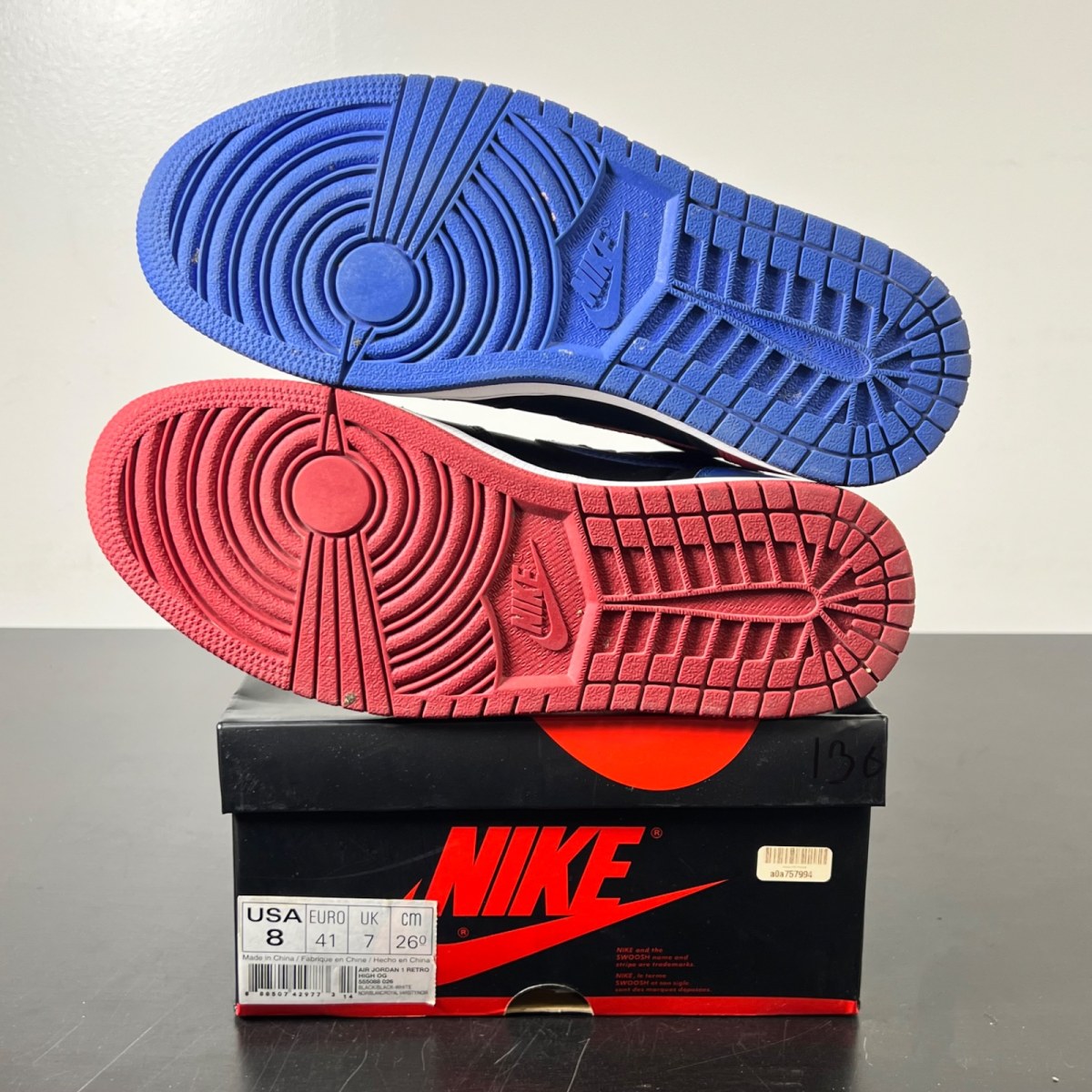 Jordan 1 Retro Top 3 8 (Lightly Worn Pre-Owned)JordanBlack/Varsity Red-Varsity Royal - Image 6
