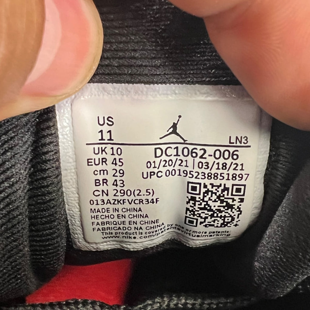 Jordan 12 Retro Utility 11 (Moderately Worn Pre-Owned)JordanBlack/Black-Bright Crimson-White - Image 6