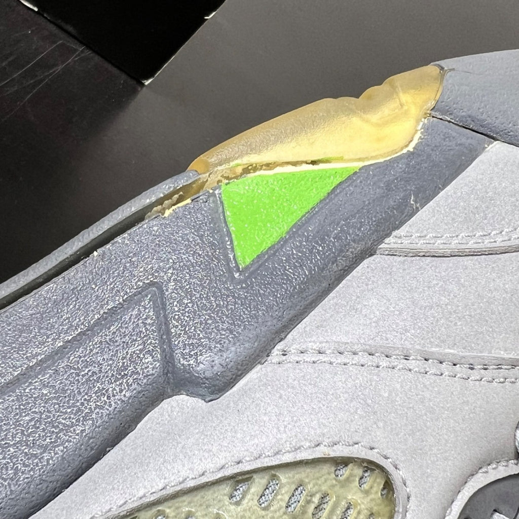 Jordan 5 Retro Green Bean 12 (Moderately Worn Pre-Owned)JordanSilver-Green Bean-Flint Grey 3M - Image 7