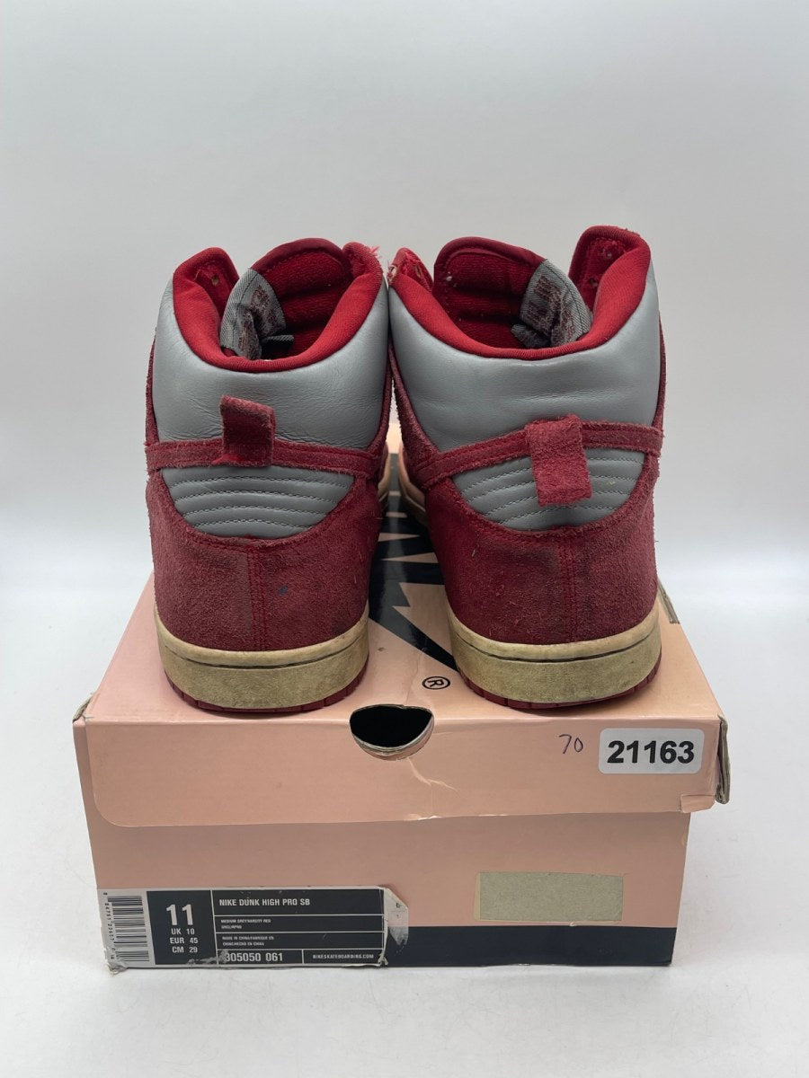 Nike Dunk High Pro SB 'UNLV' 11 (Heavily Worn Pre-Owned) - Image 3
