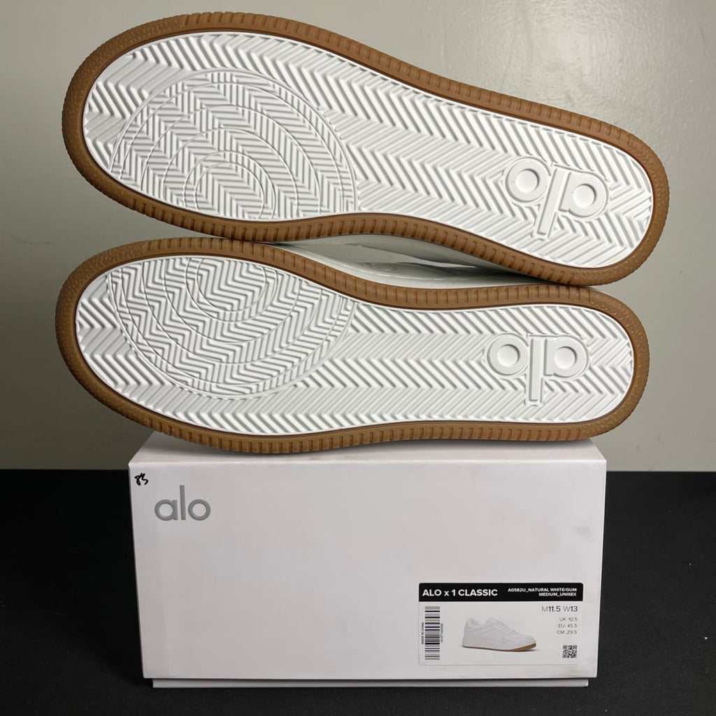 Alo Yoga Recovery Mode Sneaker Natural White Gum (Size 11.5) - aux